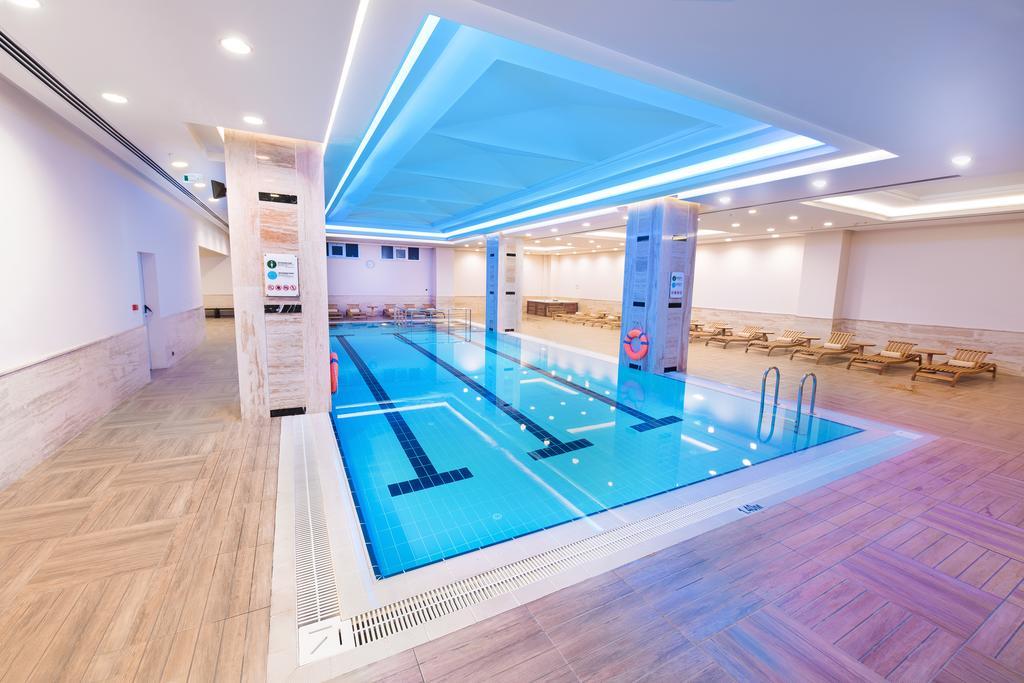 Downtown Ankara Hotel Eksteriør billede Swimming pool
